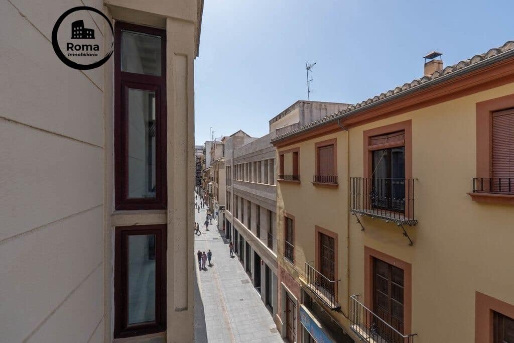 1 slaapkamer Flat te koop in Granada stad met garage - € 305.000 (Ref: 9804472)