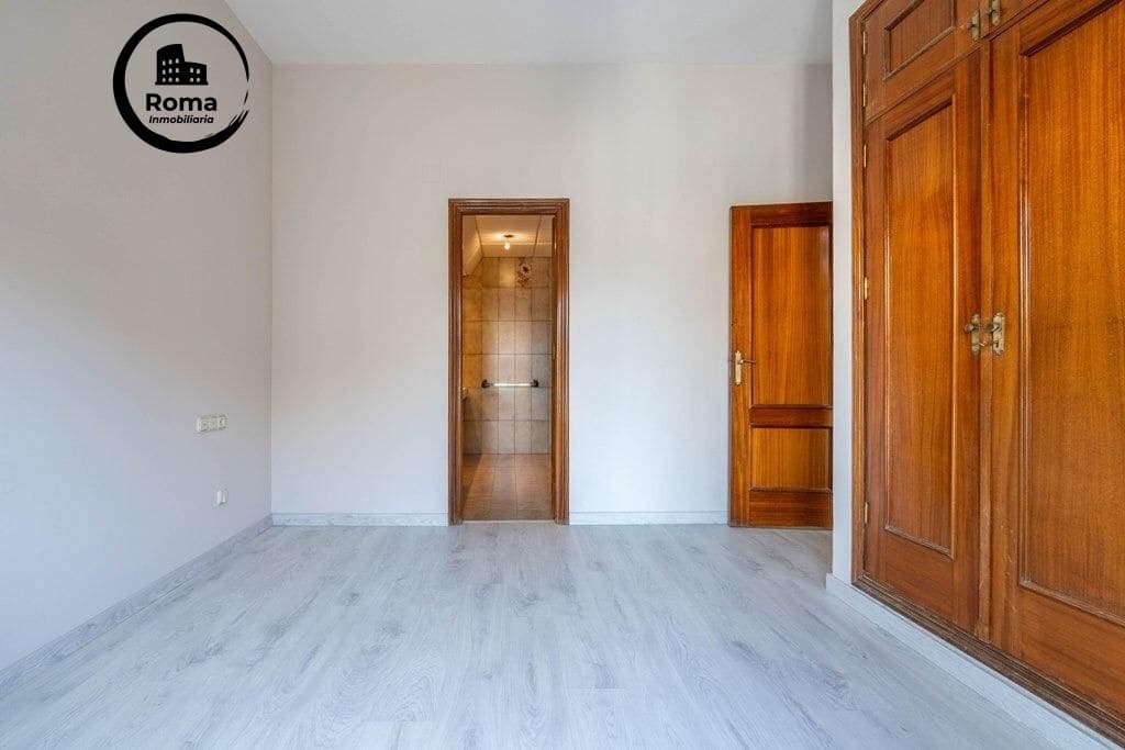 1 slaapkamer Flat te koop in Granada stad met garage - € 305.000 (Ref: 9804472)