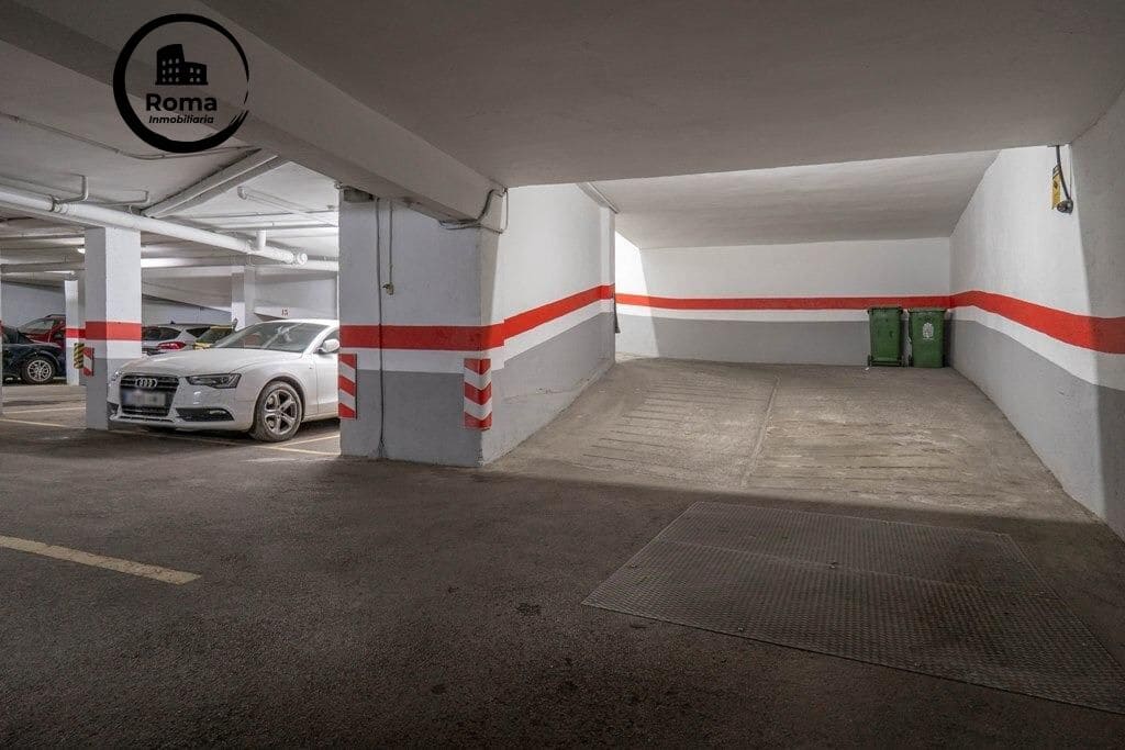 1 slaapkamer Flat te koop in Granada stad met garage - € 305.000 (Ref: 9804472)