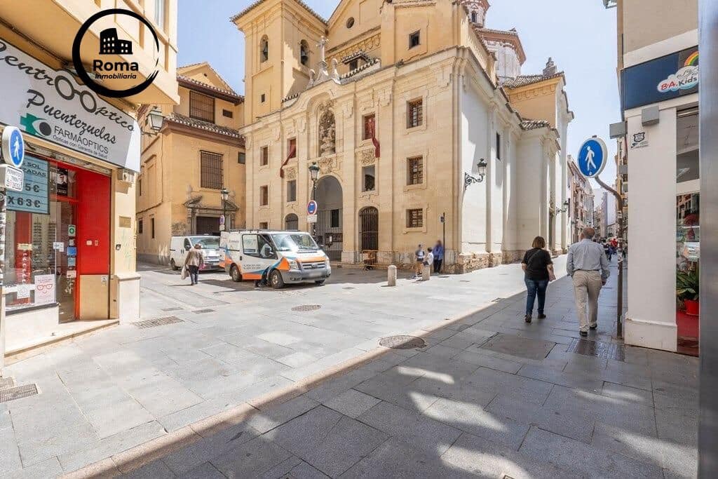 1 slaapkamer Flat te koop in Granada stad met garage - € 305.000 (Ref: 9804472)