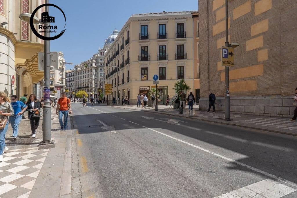 1 slaapkamer Flat te koop in Granada stad met garage - € 305.000 (Ref: 9804472)