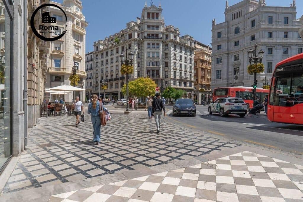 1 slaapkamer Flat te koop in Granada stad met garage - € 305.000 (Ref: 9804472)