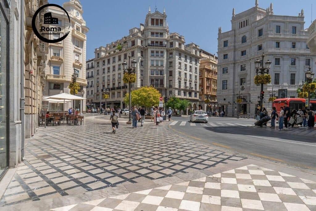 1 slaapkamer Flat te koop in Granada stad met garage - € 305.000 (Ref: 9804472)