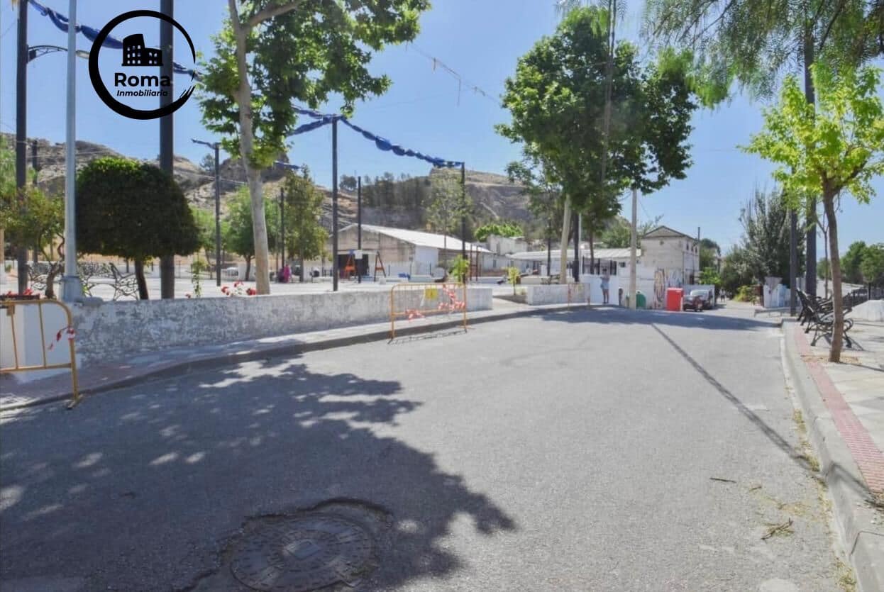 3 Zimmer Haus zu verkaufen in Atarfe mit Garage - 158.400 € (Ref: 9804478)