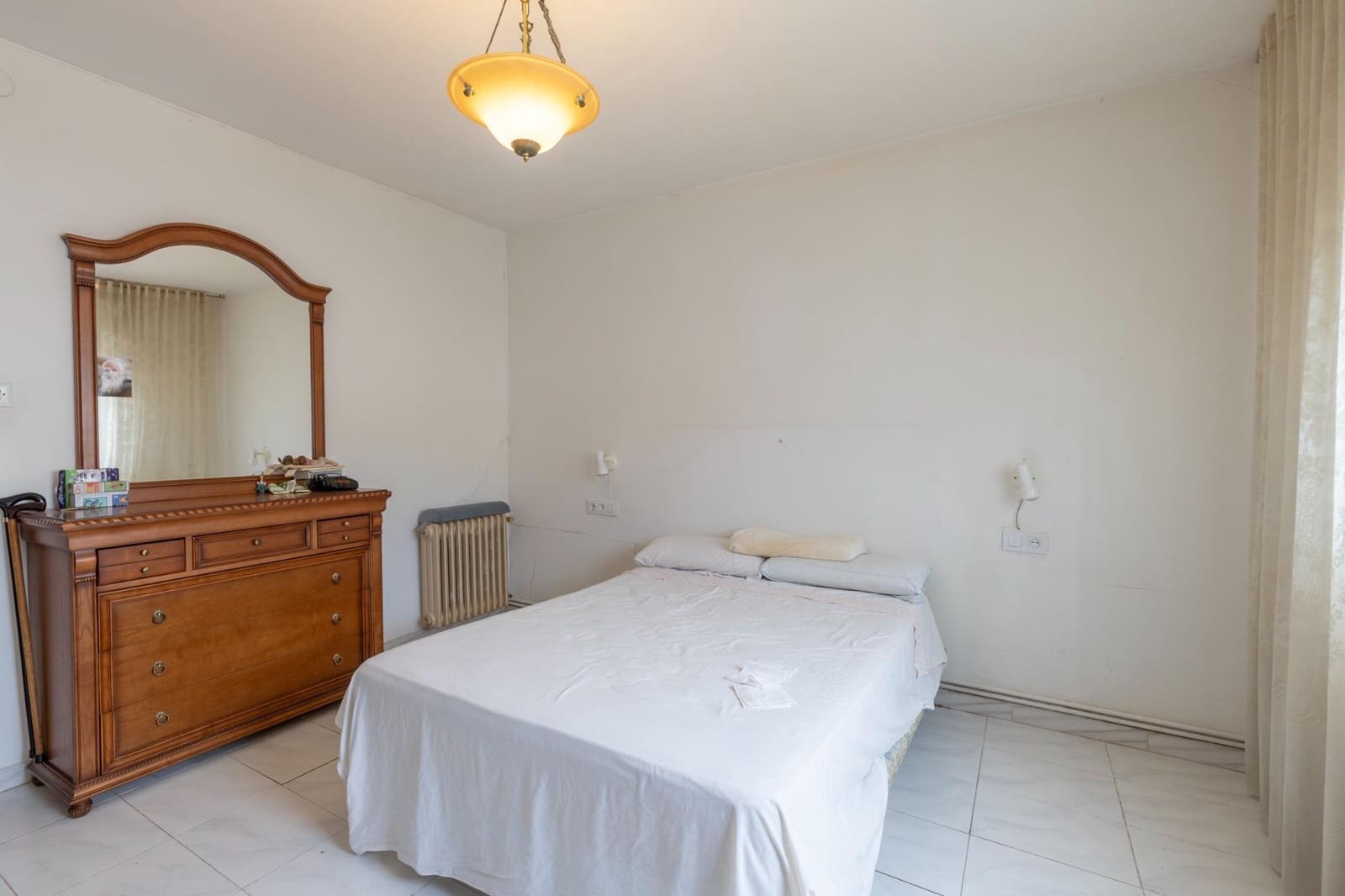 4 slaapkamer Huis te koop in Iznalloz met garage - € 129.000 (Ref: 9804480)