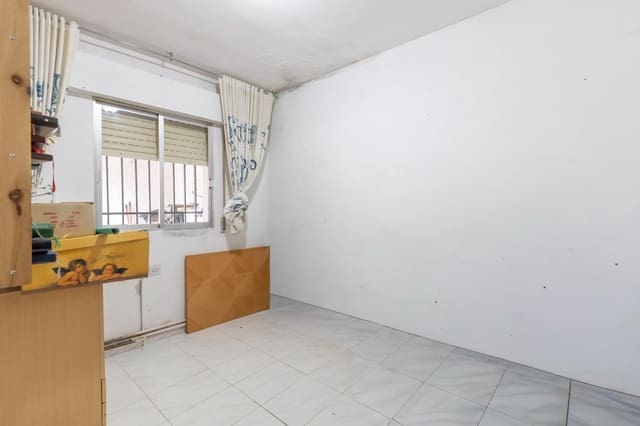 4 slaapkamer Huis te koop in Iznalloz met garage - € 129.000 (Ref: 9804480)