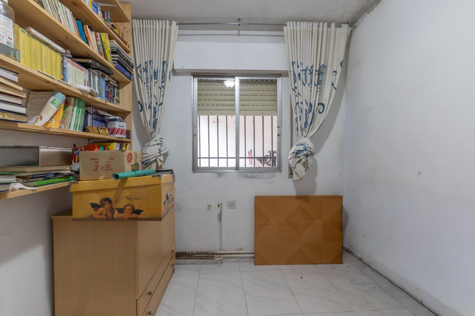 4 slaapkamer Huis te koop in Iznalloz met garage - € 129.000 (Ref: 9804480)