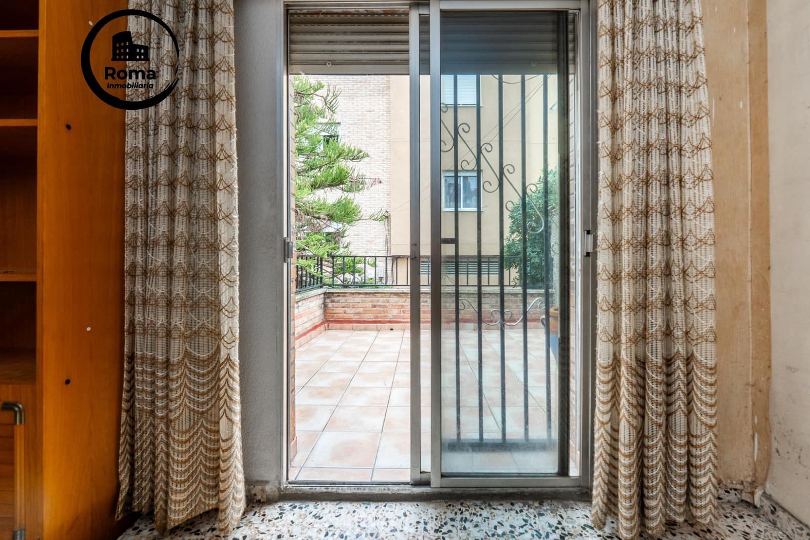 6 slaapkamer Huis te koop in Granada stad - € 270.000 (Ref: 9804481)