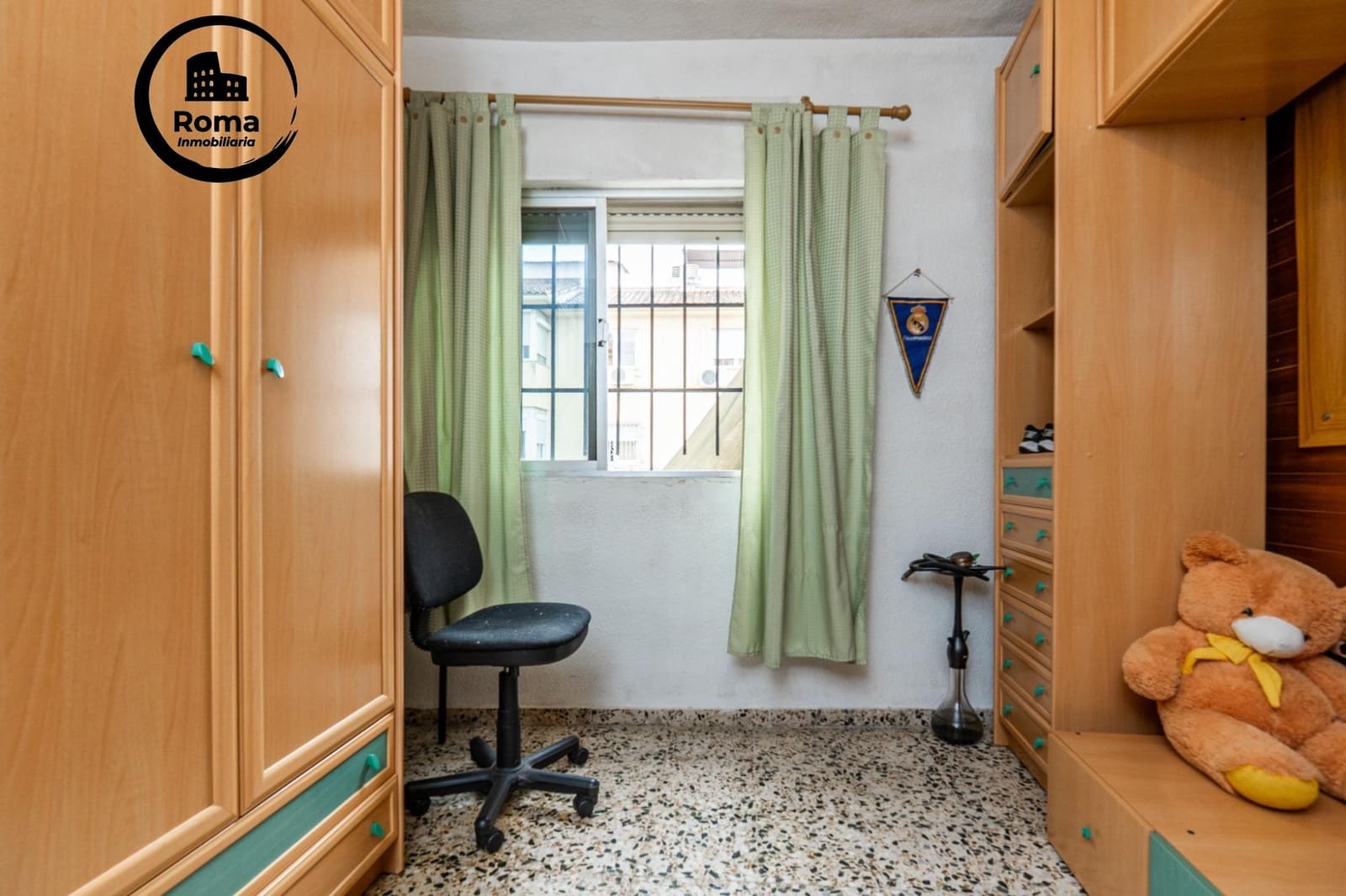 6 slaapkamer Huis te koop in Granada stad - € 270.000 (Ref: 9804481)
