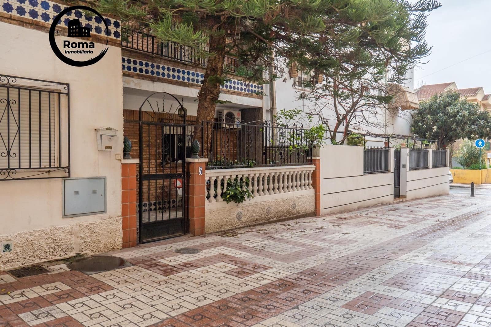 6 slaapkamer Huis te koop in Granada stad - € 270.000 (Ref: 9804481)