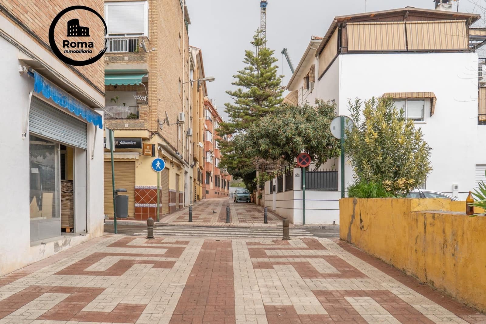 6 slaapkamer Huis te koop in Granada stad - € 270.000 (Ref: 9804481)