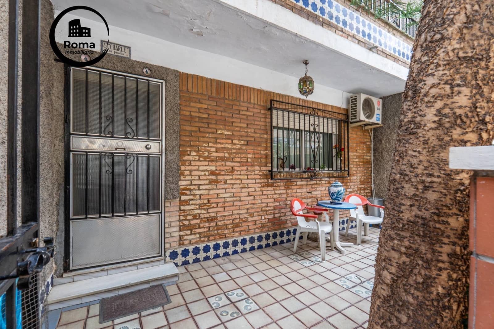 6 slaapkamer Huis te koop in Granada stad - € 270.000 (Ref: 9804482)