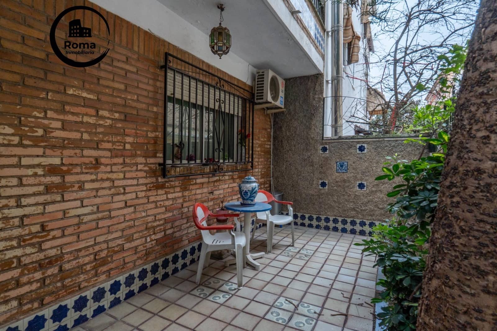 6 slaapkamer Huis te koop in Granada stad - € 270.000 (Ref: 9804482)