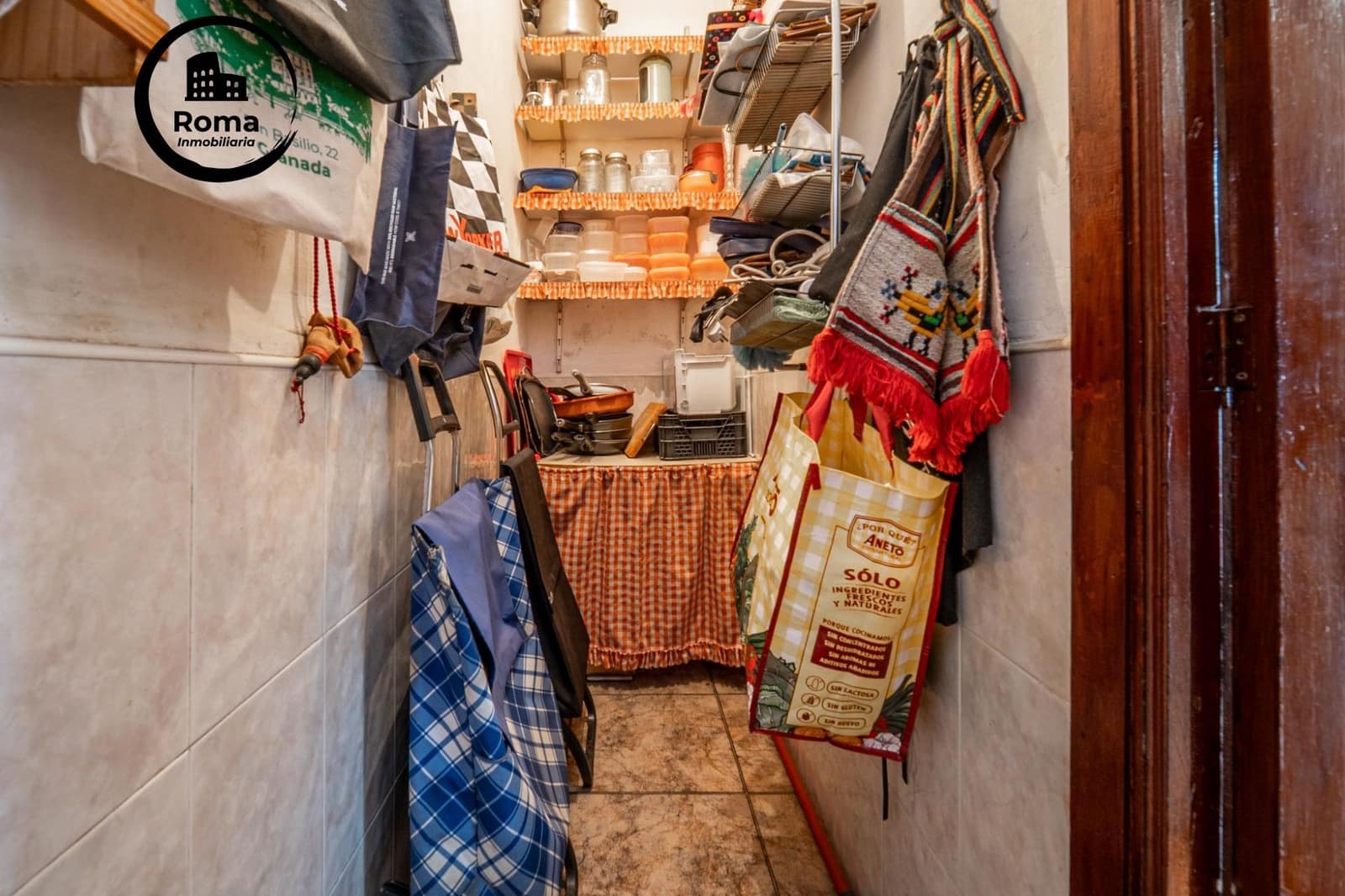 6 slaapkamer Huis te koop in Granada stad - € 270.000 (Ref: 9804482)