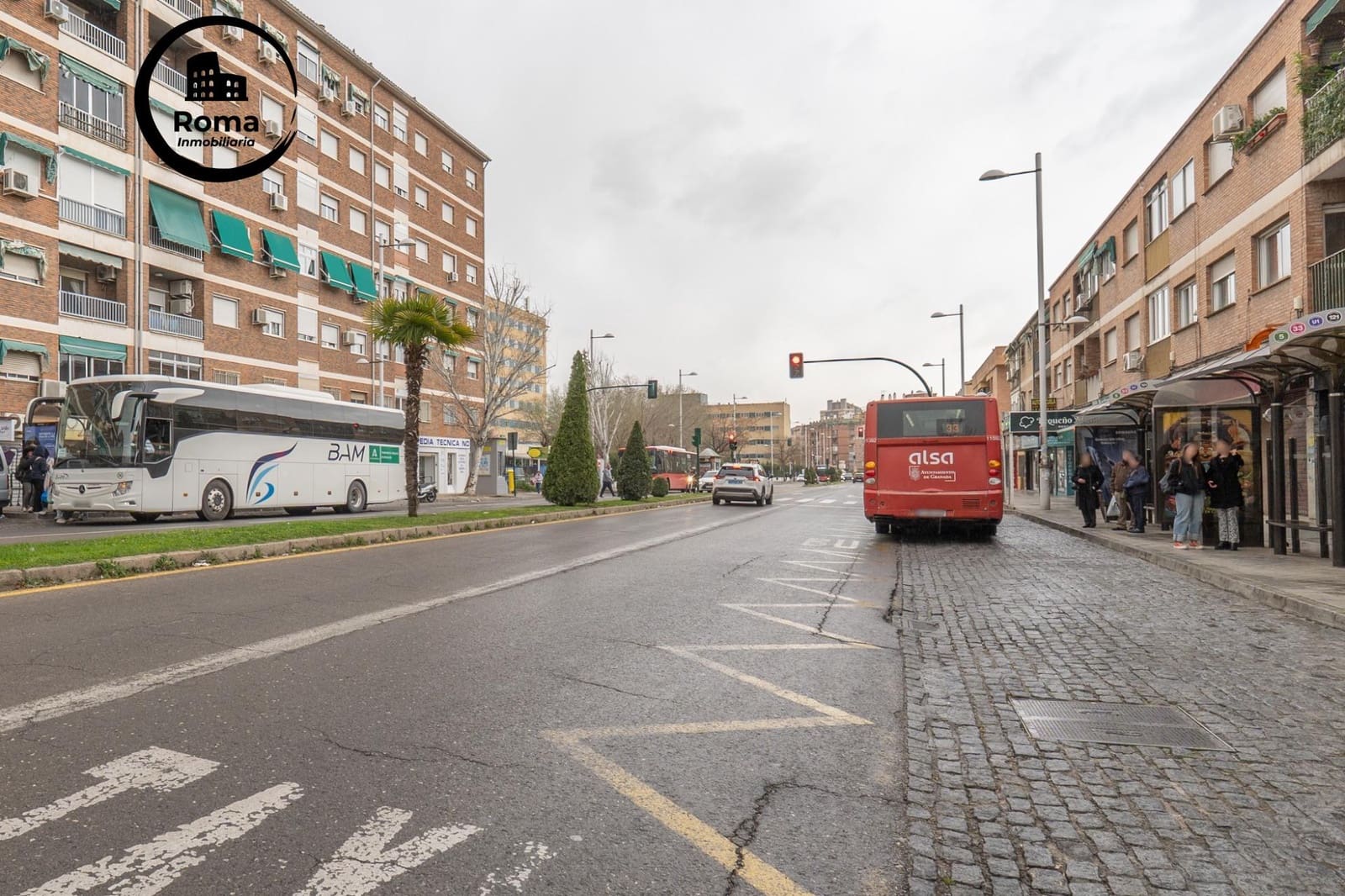 6 slaapkamer Huis te koop in Granada stad - € 270.000 (Ref: 9804482)