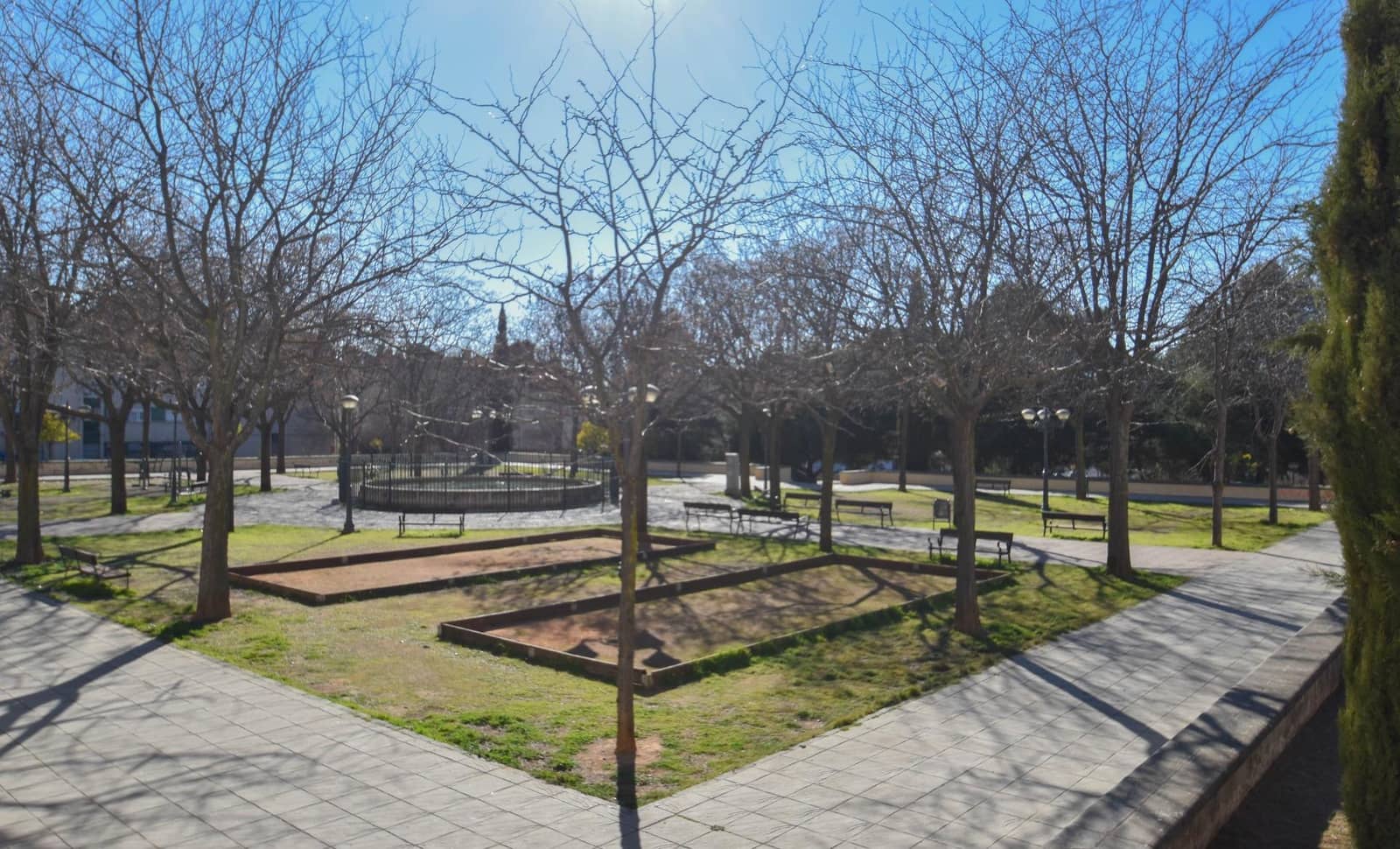 Garaje en Granada ciudad en venta - 6.000 € (Ref: 9806583)