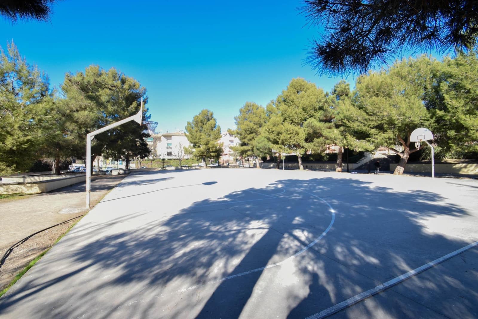 Garaje en Granada ciudad en venta - 6.000 € (Ref: 9806583)