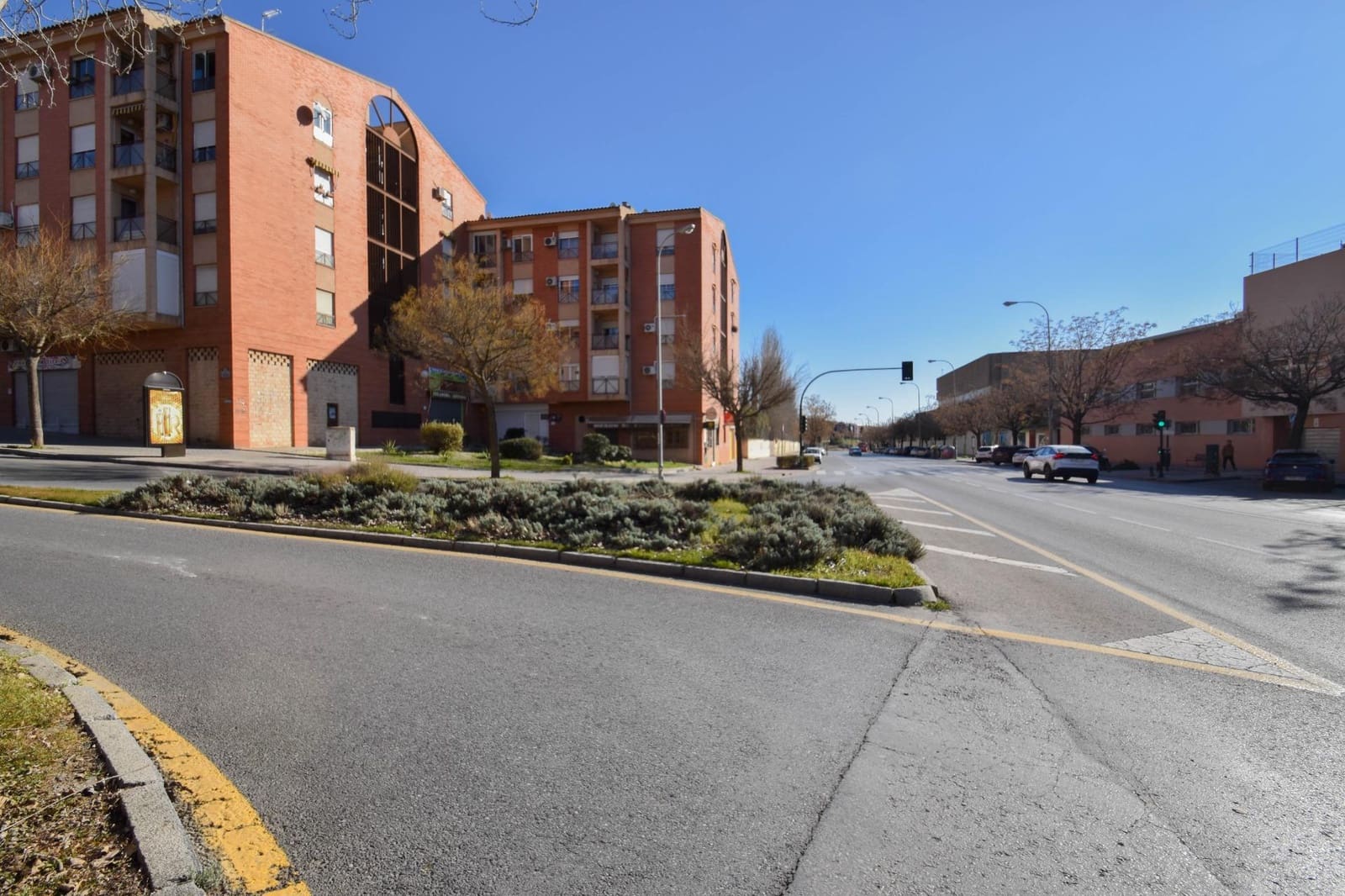 Garaje en Granada ciudad en venta - 6.000 € (Ref: 9806583)