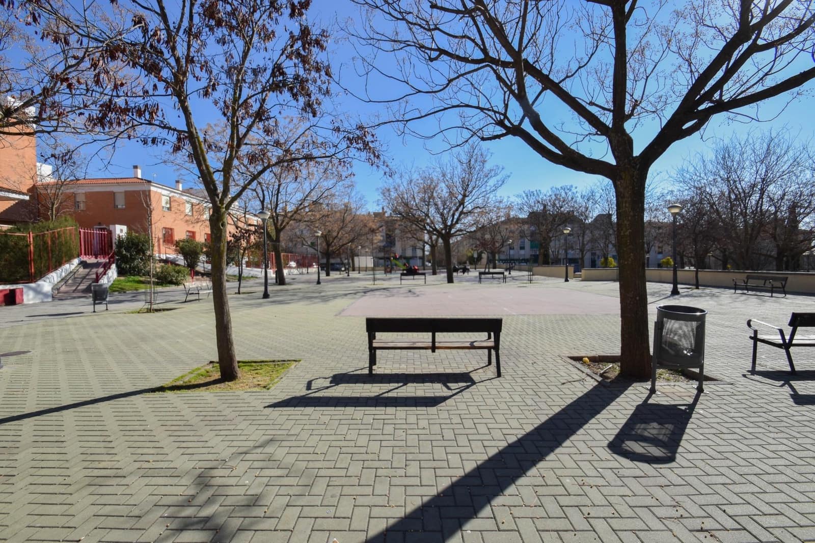 Garaje en Granada ciudad en venta - 6.000 € (Ref: 9806583)