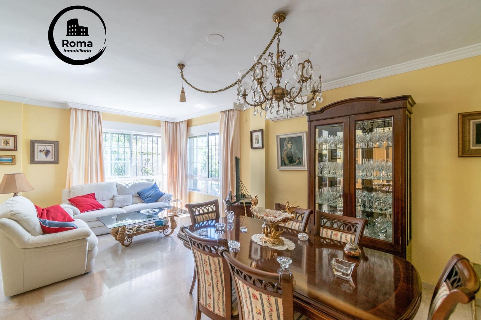 4 Zimmer Villa zu verkaufen in La Zubia mit Pool Garage - 380.000 € (Ref: 9808110)