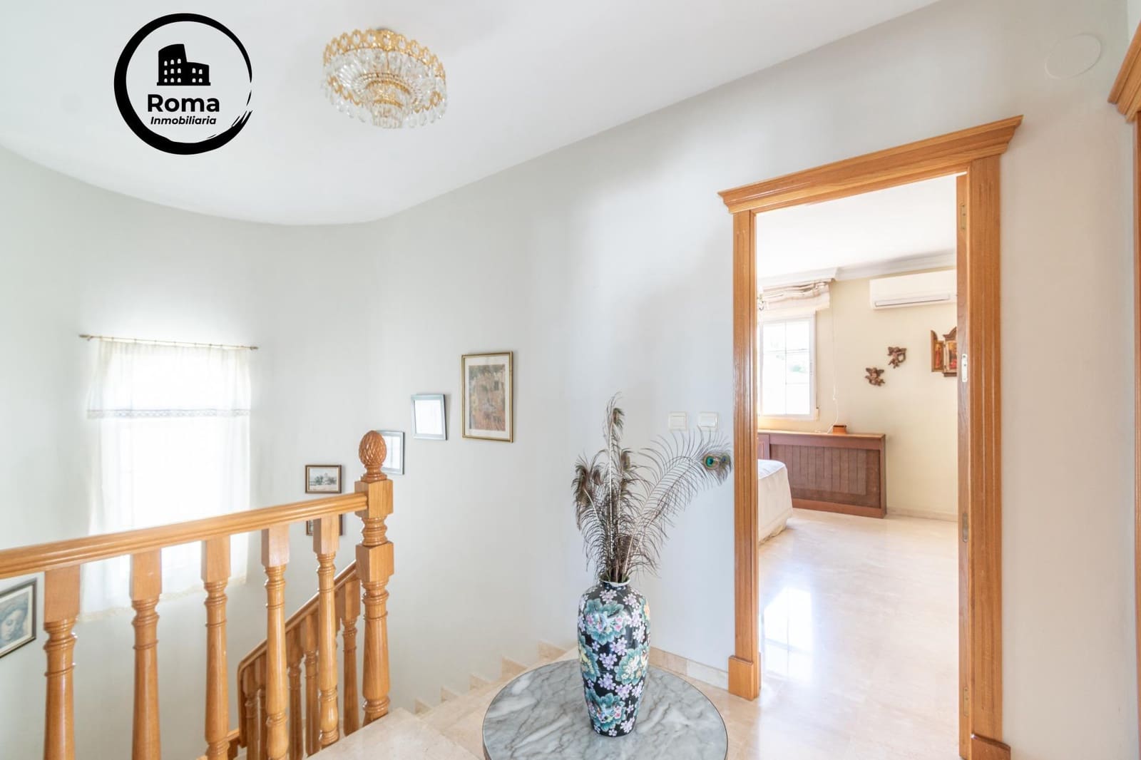 4 Zimmer Villa zu verkaufen in La Zubia mit Pool Garage - 380.000 € (Ref: 9808111)