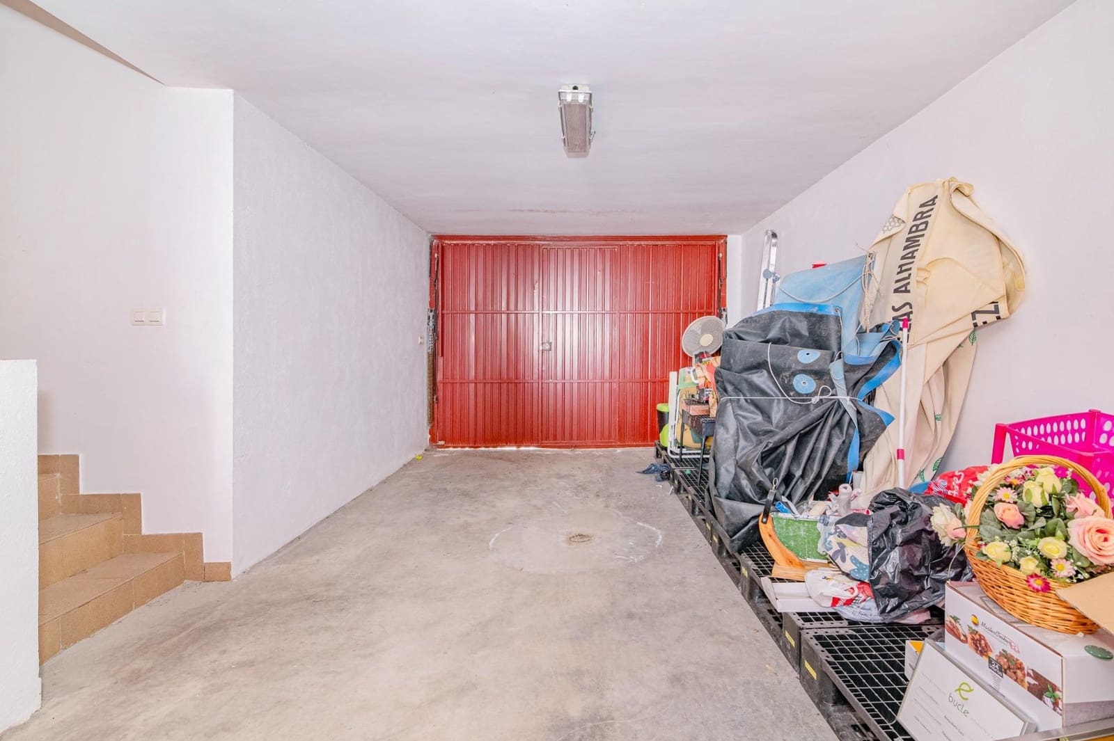 5 bedroom Villa for sale in Tocon with pool garage - € 210,000 (Ref: 9808112)