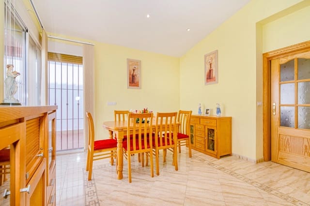 5 bedroom Villa for sale in Tocon, Illora with pool garage - € 210,000 (Ref: 9808112)