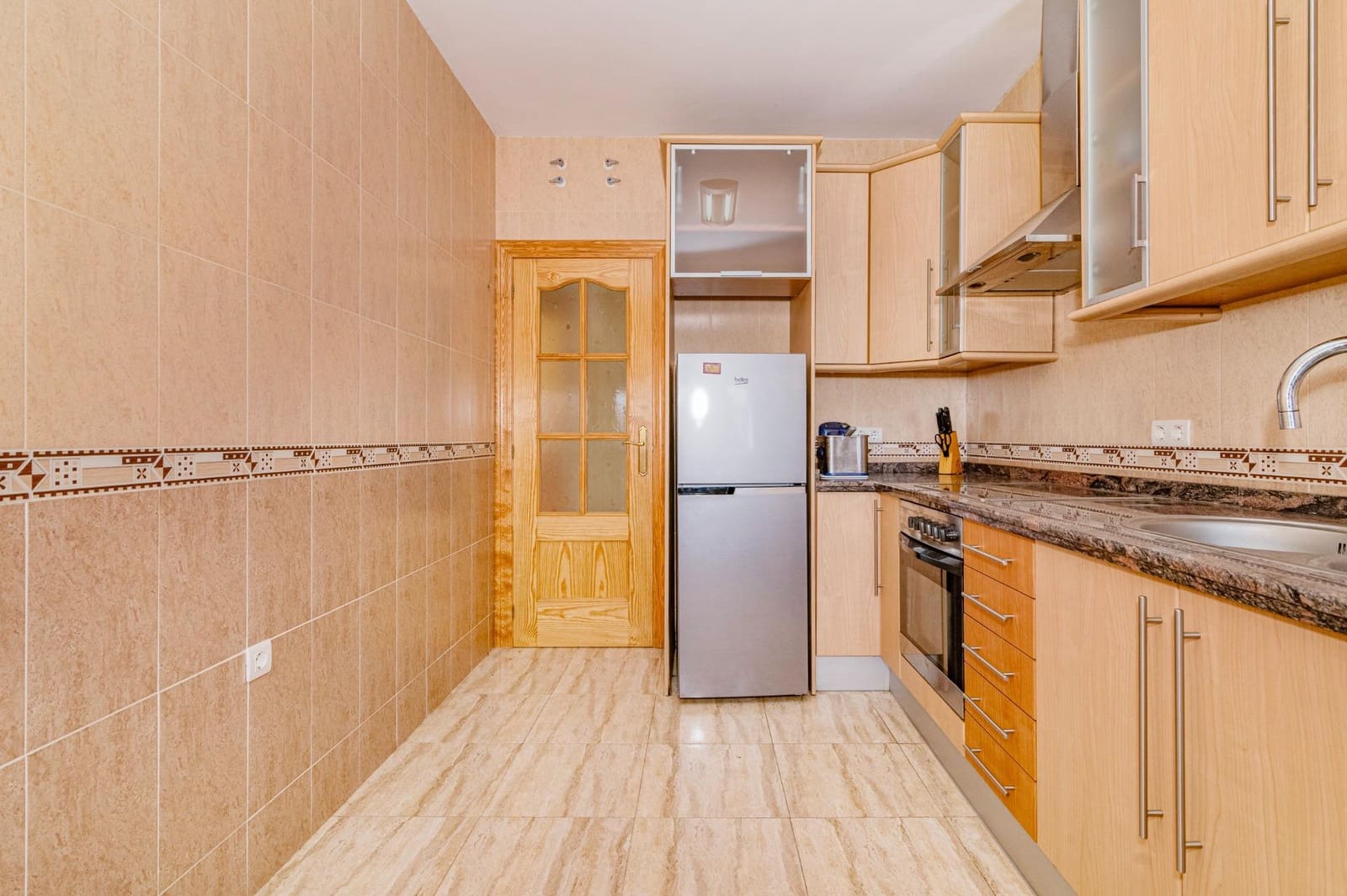 5 bedroom Villa for sale in Tocon with pool garage - € 210,000 (Ref: 9808112)