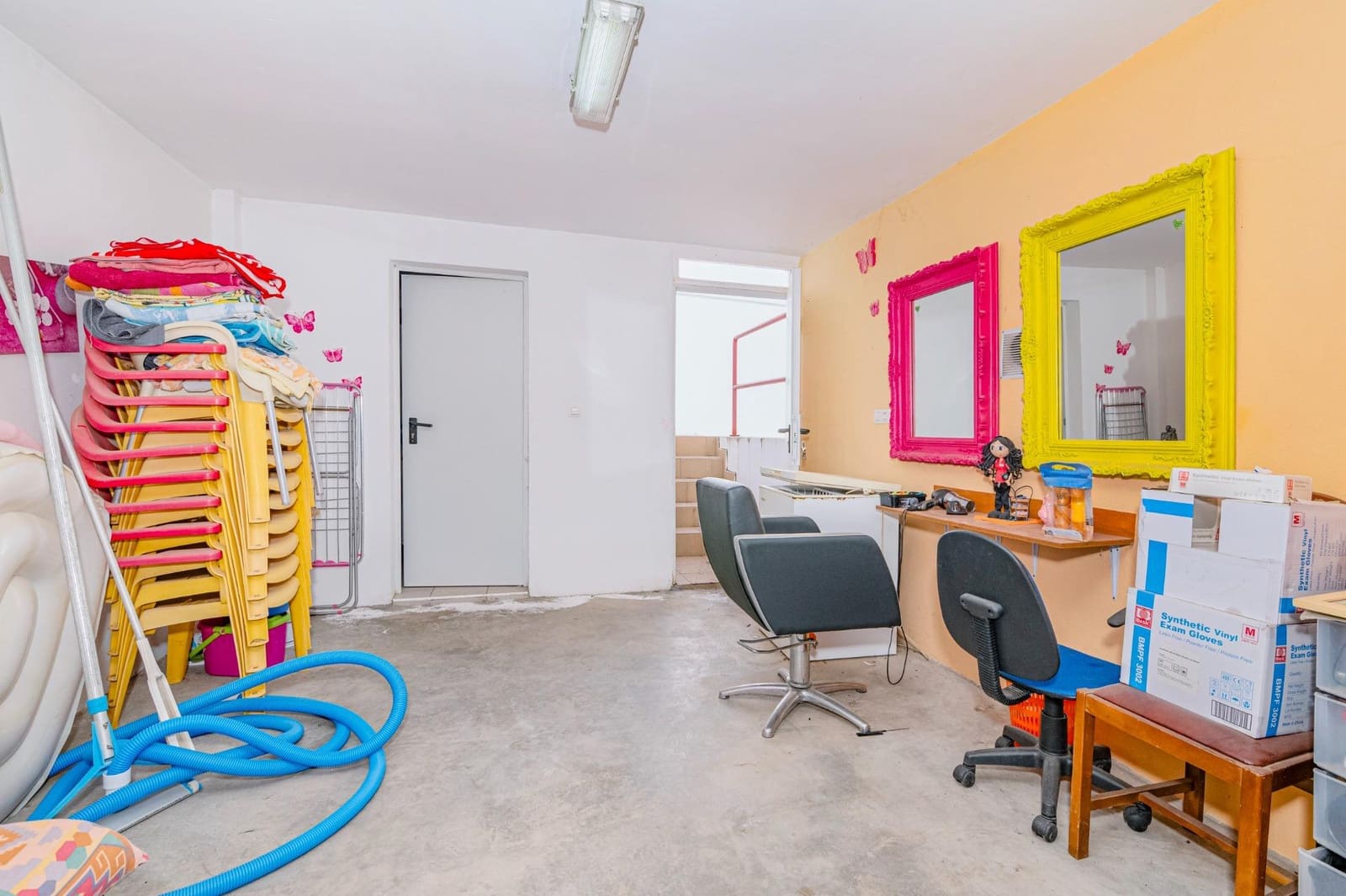 5 bedroom Villa for sale in Tocon with pool garage - € 210,000 (Ref: 9808112)