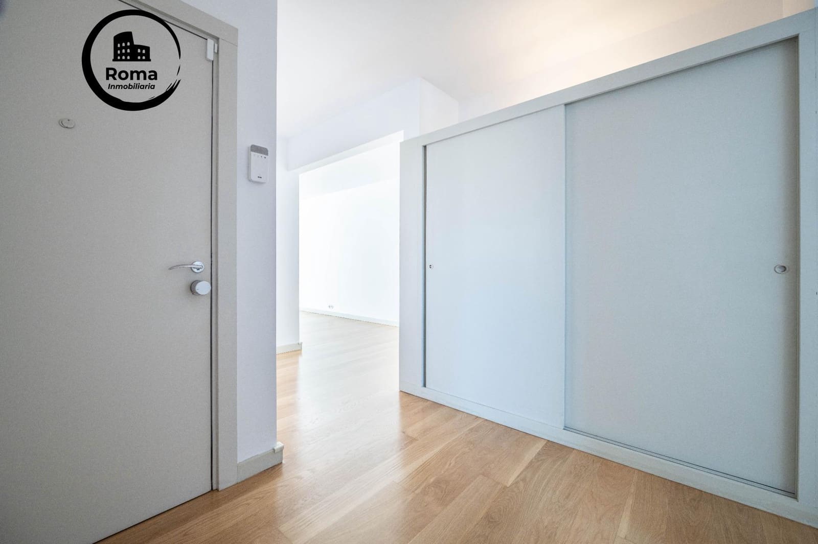 3 bedroom Flat for sale in Granada city - € 950,000 (Ref: 9808113)