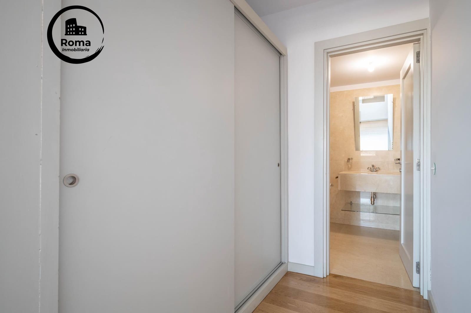 3 bedroom Flat for sale in Granada city - € 950,000 (Ref: 9808113)