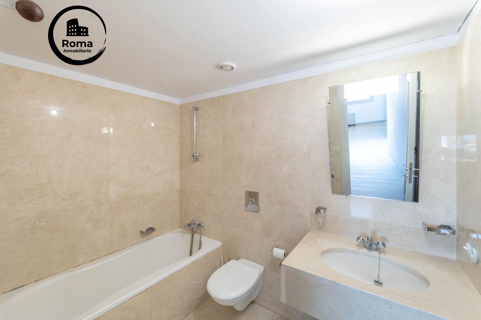 3 bedroom Flat for sale in Granada city - € 950,000 (Ref: 9808113)
