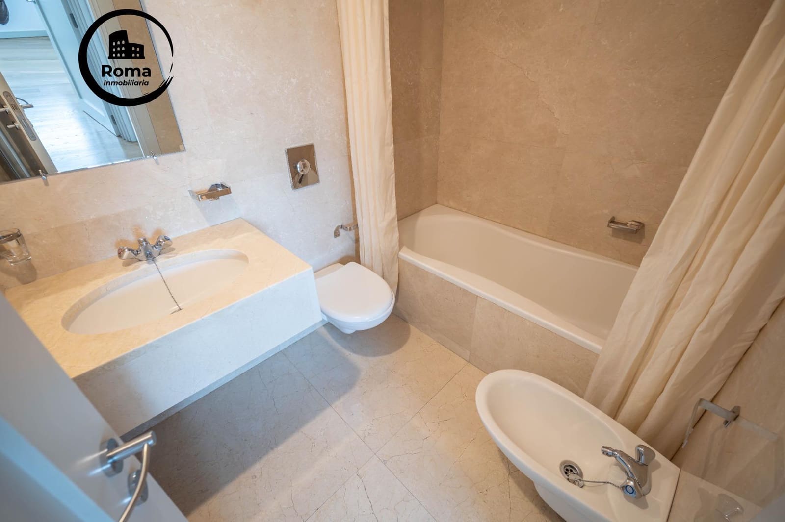 3 bedroom Flat for sale in Granada city - € 950,000 (Ref: 9808113)