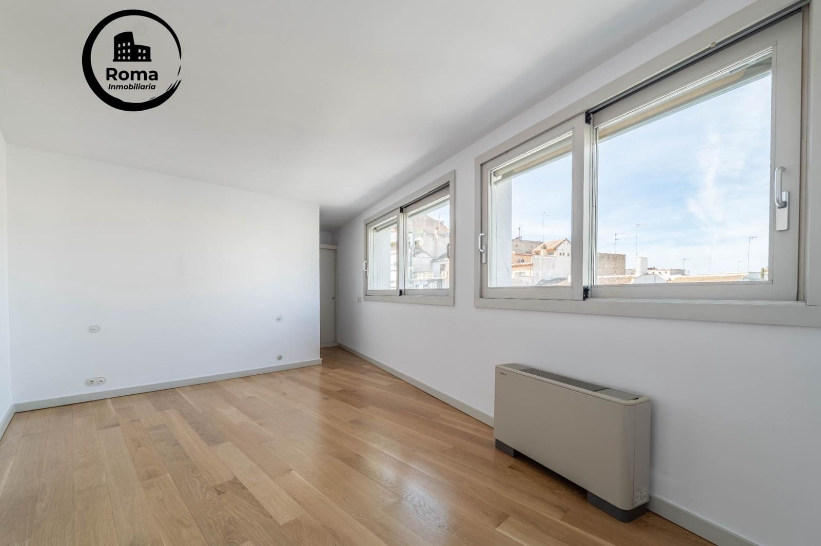 3 bedroom Flat for sale in Granada city - € 950,000 (Ref: 9808113)