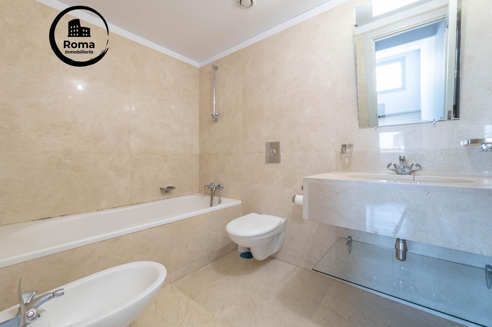 3 bedroom Flat for sale in Granada city - € 950,000 (Ref: 9808113)