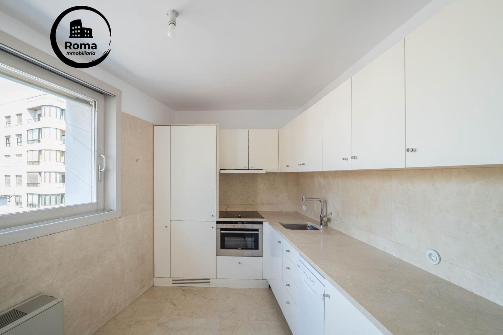 3 bedroom Flat for sale in Granada city - € 950,000 (Ref: 9808113)