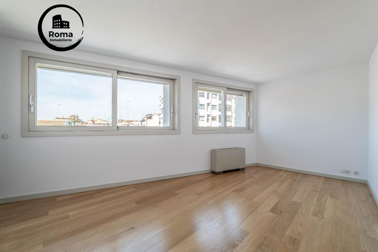 3 bedroom Flat for sale in Granada city - € 950,000 (Ref: 9808113)