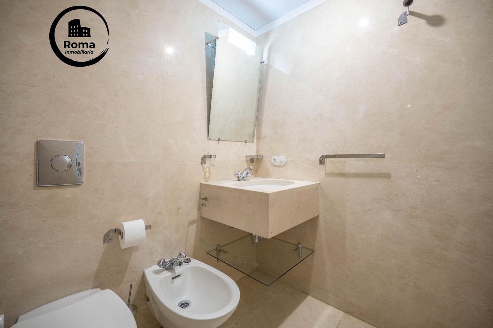 3 bedroom Flat for sale in Granada city - € 950,000 (Ref: 9808113)