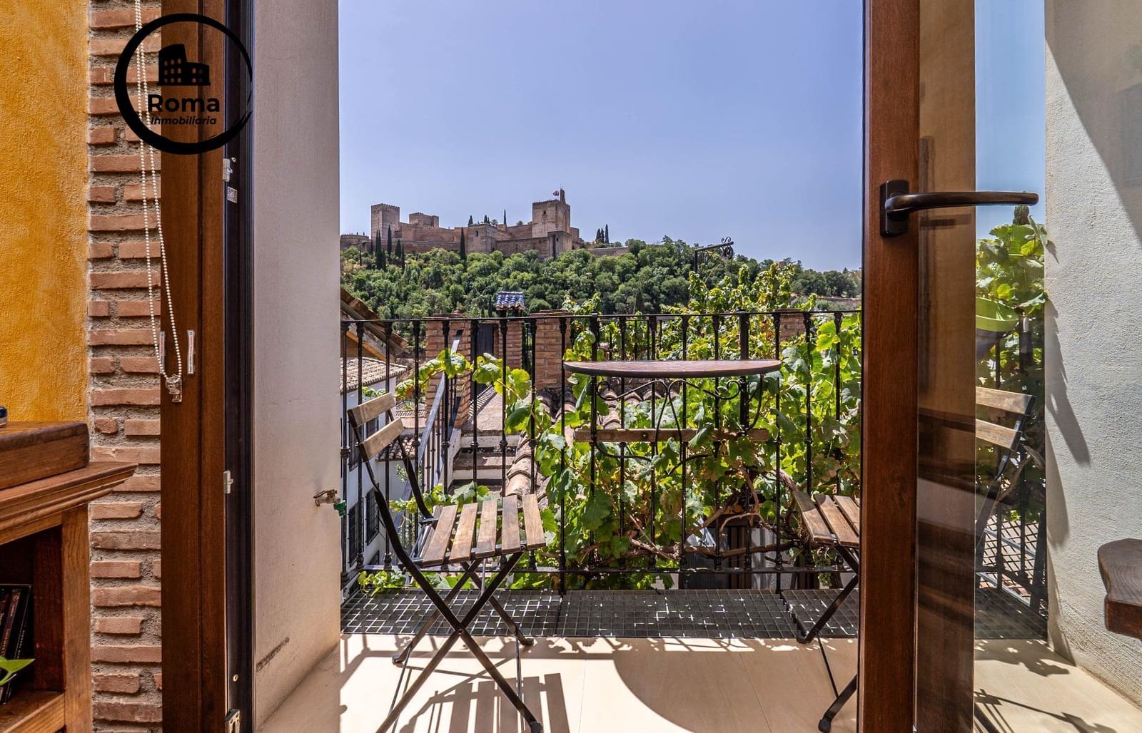 Casa de 4 habitaciones en Granada ciudad en venta - 670.000 € (Ref: 9808114)