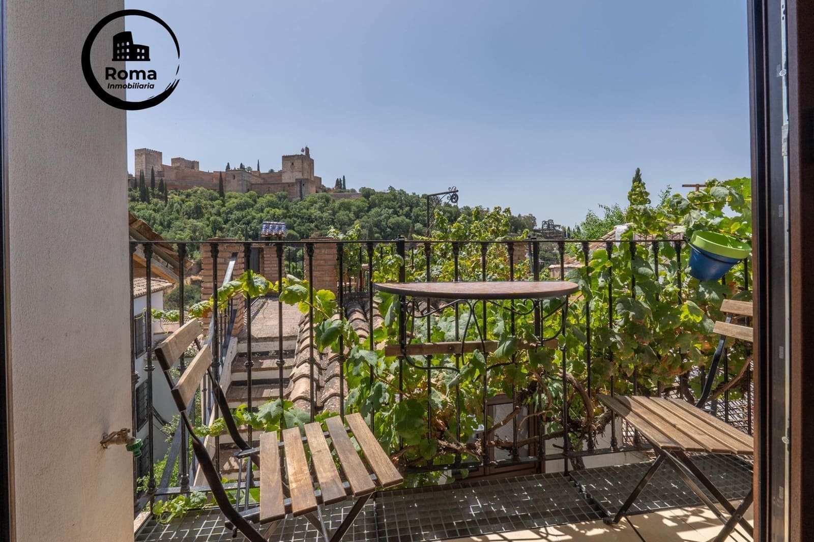Casa de 4 habitaciones en Granada ciudad en venta - 670.000 € (Ref: 9808114)