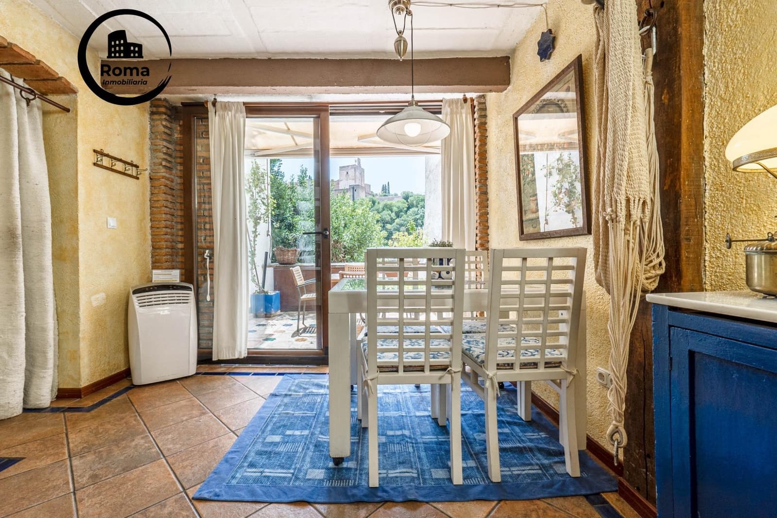 Casa de 4 habitaciones en Granada ciudad en venta - 670.000 € (Ref: 9808114)