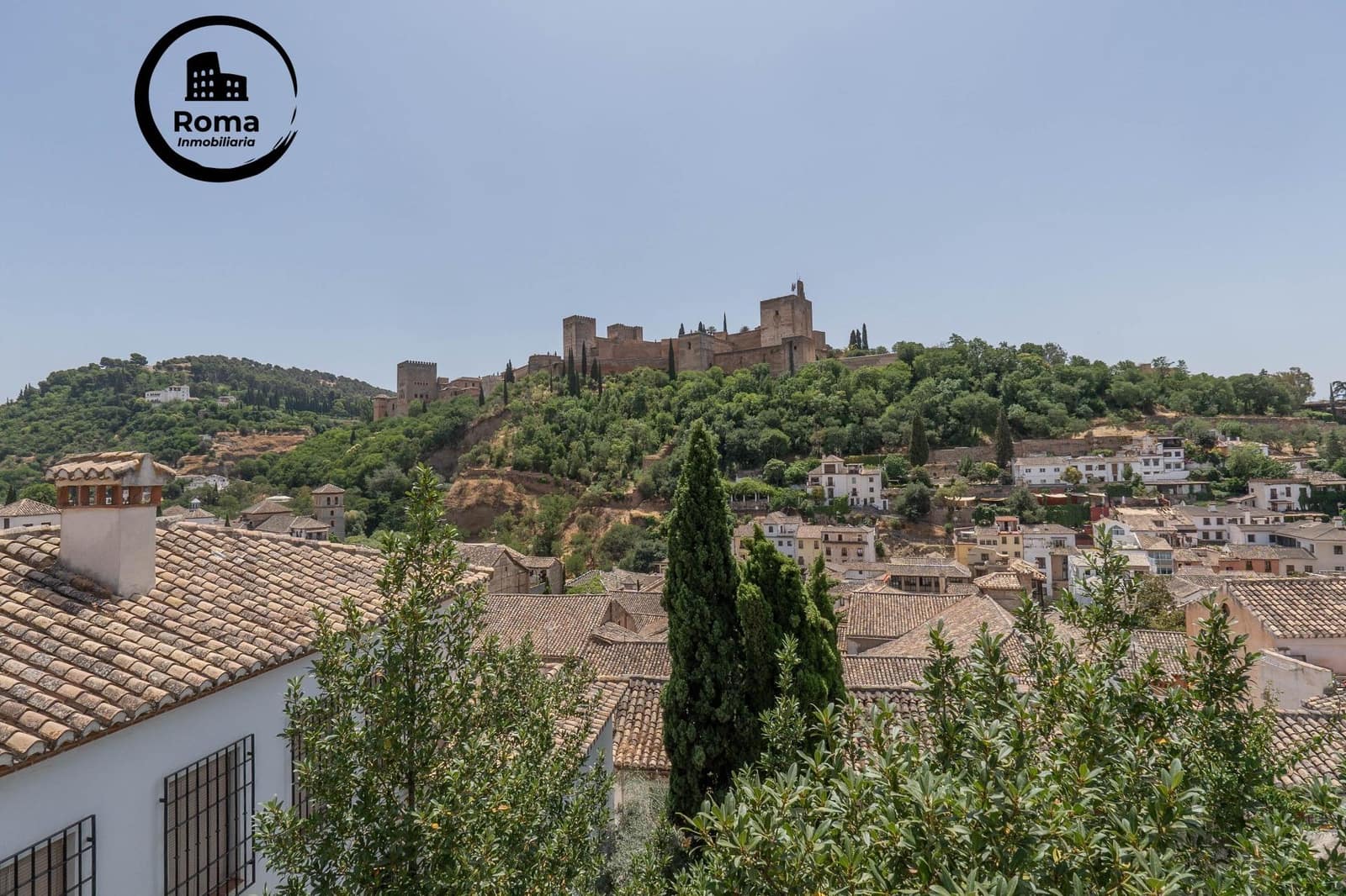Casa de 4 habitaciones en Granada ciudad en venta - 670.000 € (Ref: 9808114)