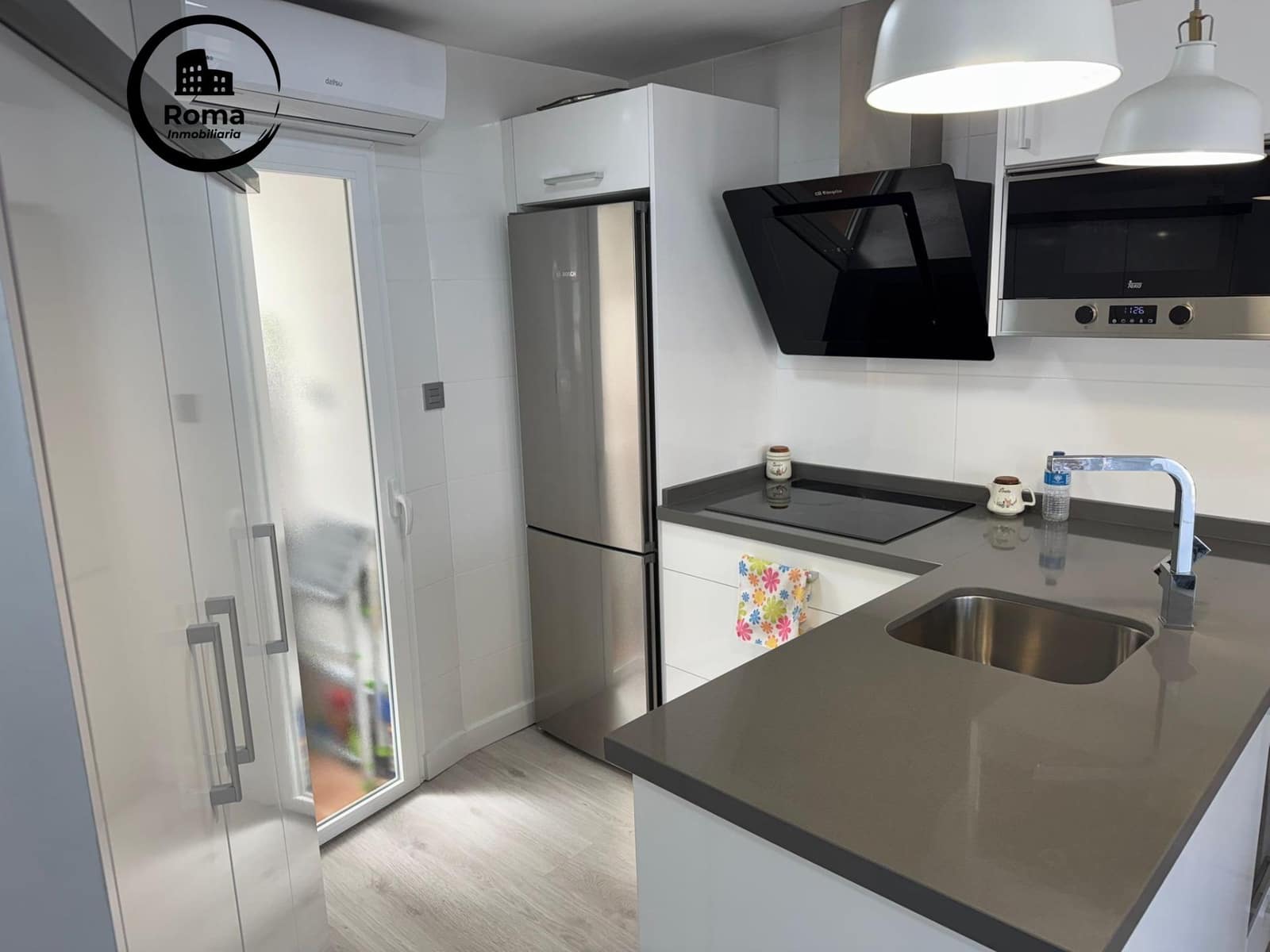 3 sypialnia Mieszkanie do wynajęcia w Miasto Grenada - 1 100 € (Ref: 9812261)