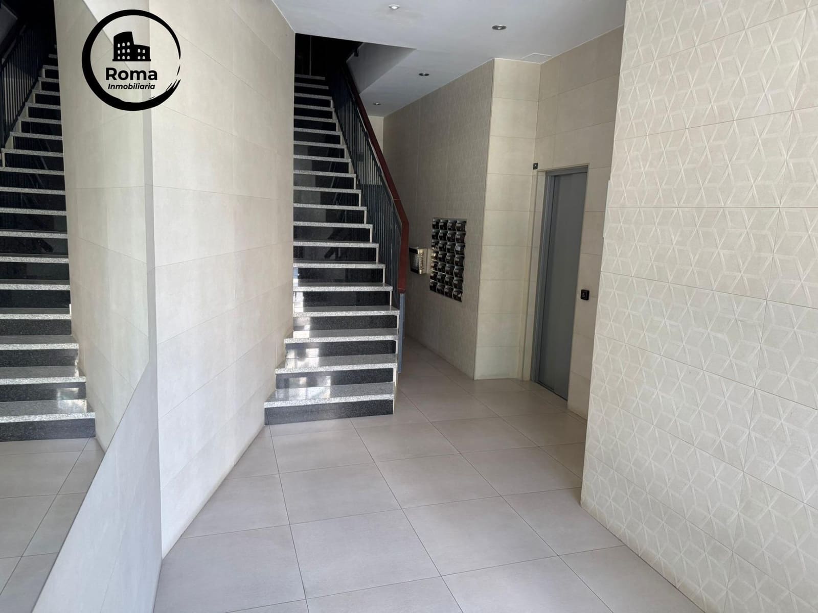 3 sypialnia Mieszkanie do wynajęcia w Miasto Grenada - 1 100 € (Ref: 9812261)