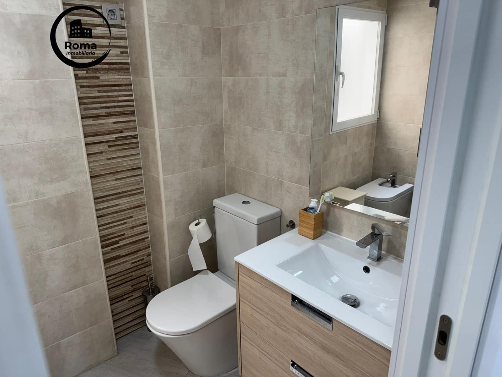 3 sypialnia Mieszkanie do wynajęcia w Miasto Grenada - 1 100 € (Ref: 9812261)