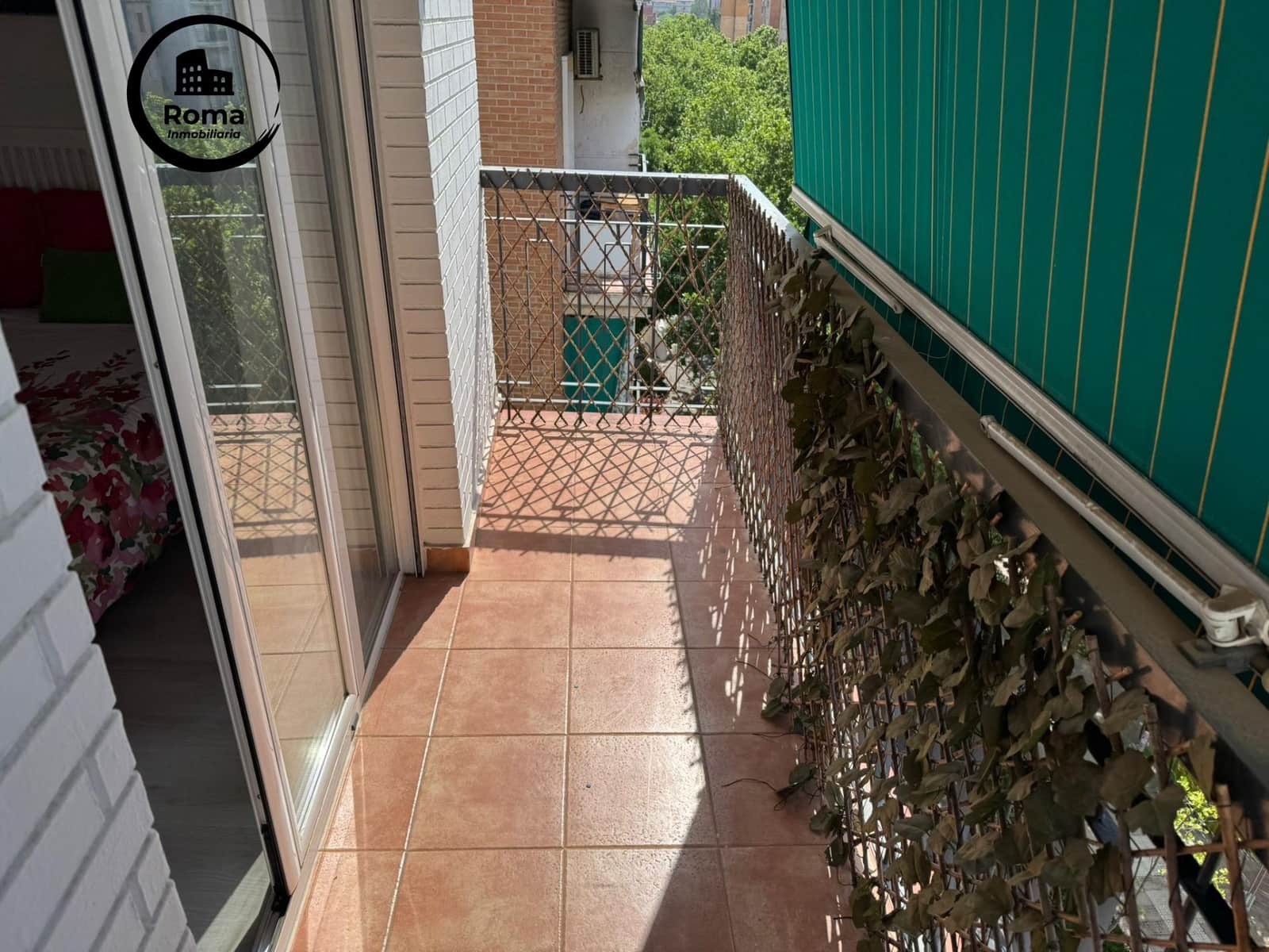 3 sypialnia Mieszkanie do wynajęcia w Miasto Grenada - 1 100 € (Ref: 9812261)