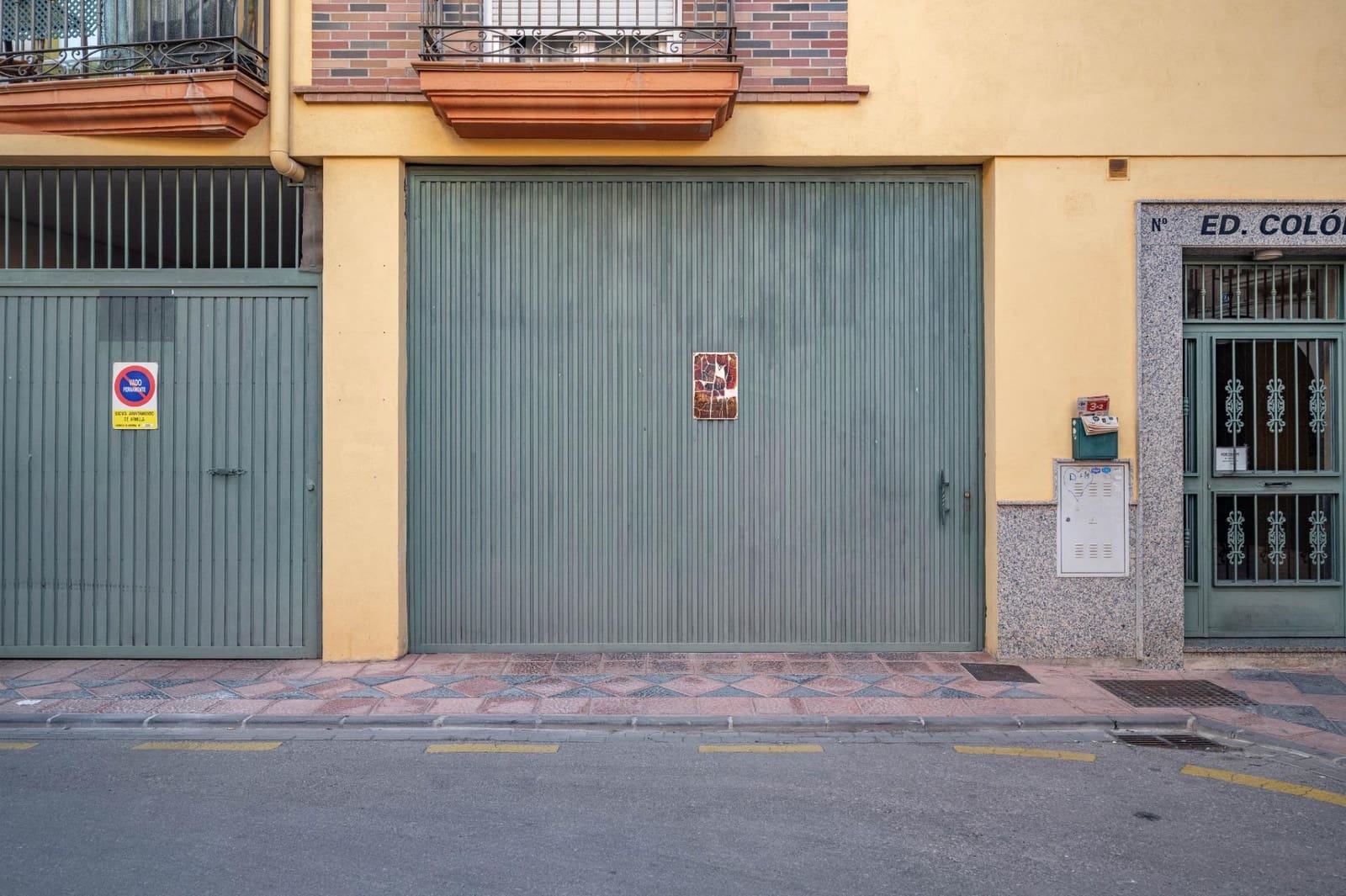 Kommersiell till salu i Armilla - 259 000 € (Ref: 9815961)