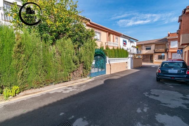 5 bedroom Terraced Villa for sale in Armilla - € 239,000 (Ref: 9815963)