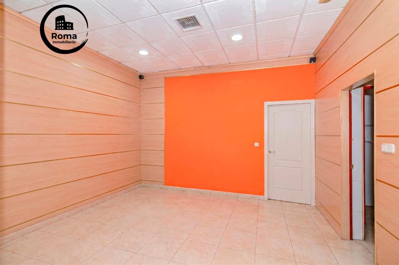 Commerciale in vendita in Granada citta - 180.000 € (Rif: 9815969)