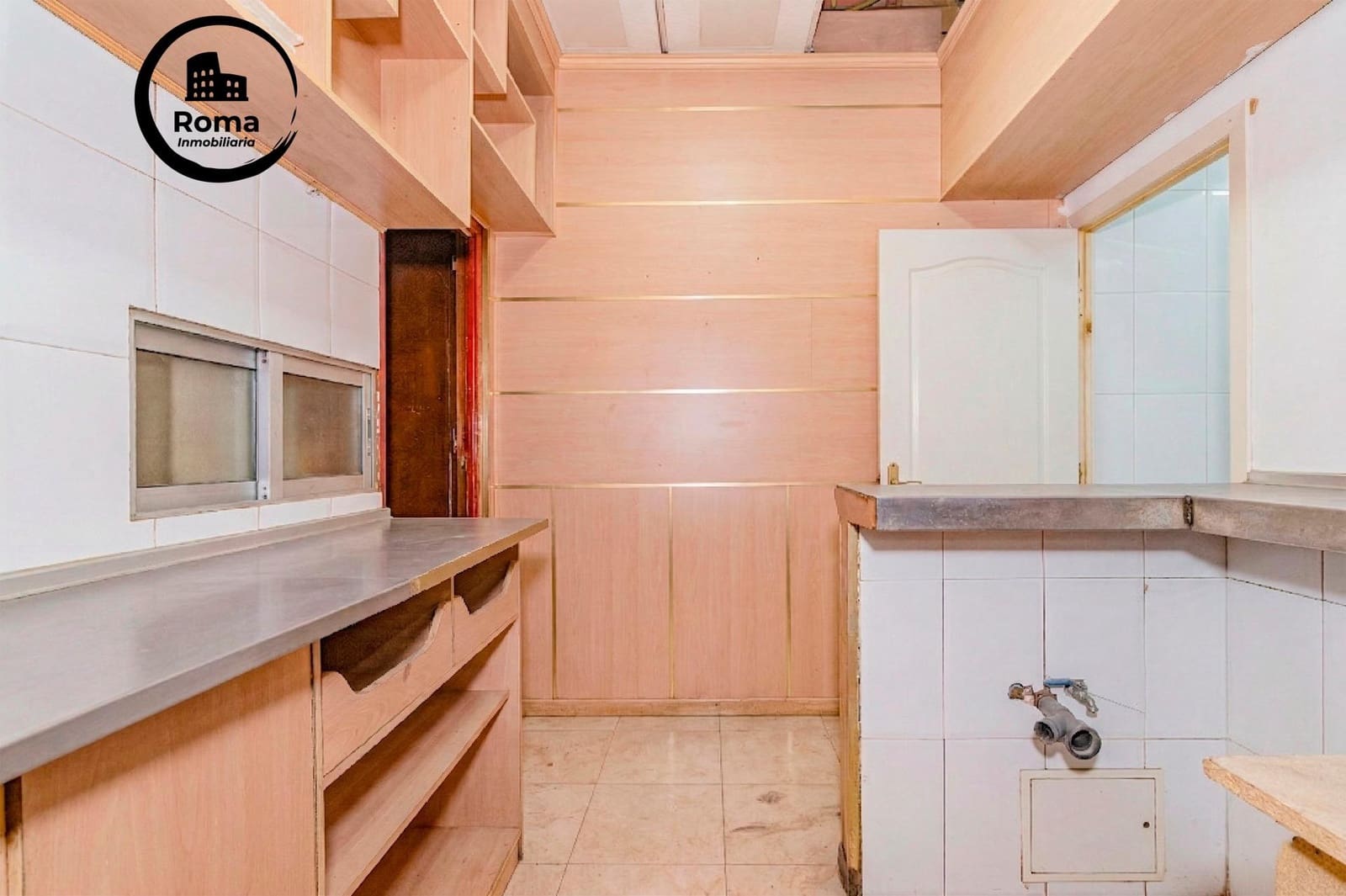 Commerciale in vendita in Granada citta - 180.000 € (Rif: 9815969)